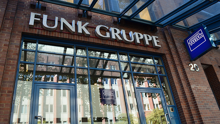 Eingang Funk Gruppe am Valentinskamp 20 in Hamburg