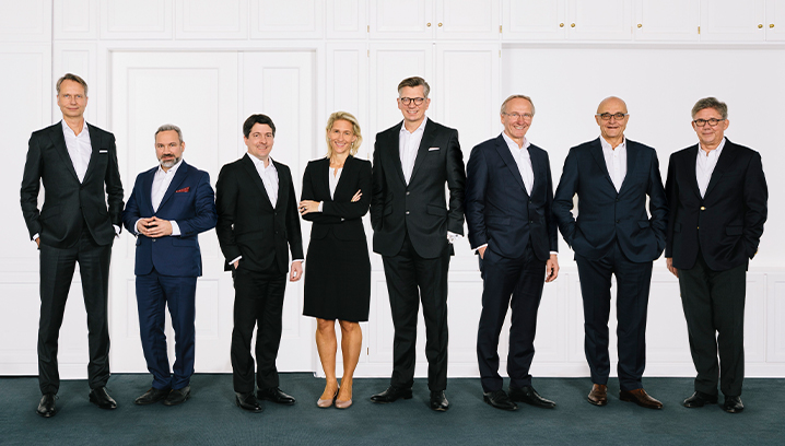 Ein Gruppenfoto der Geschäftsführung
