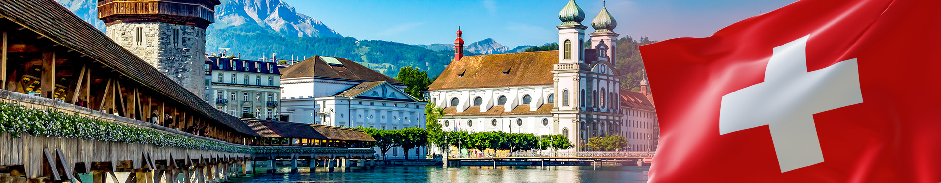 Luzern Brücke mit Schweizflagge im Vordergrund