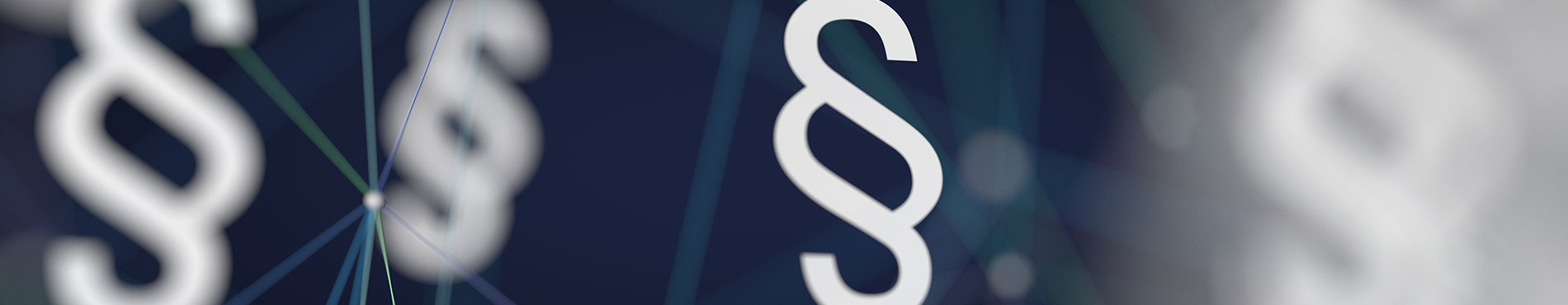 Abstrakte Darstellung von Paragraphenzeichen vor einem dunklen Hintergrund, vermittelt rechtliche Stimmung.